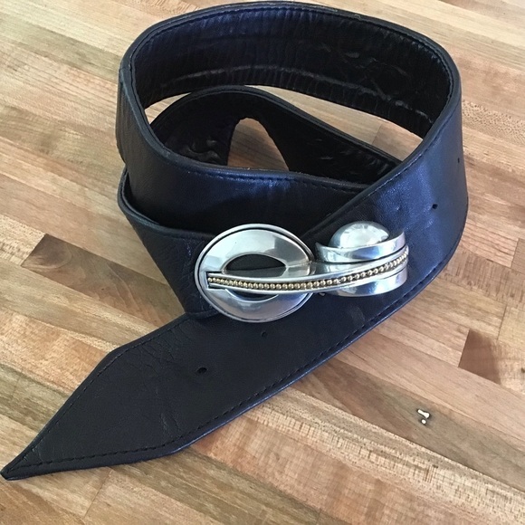 Fahrenheit NY vintage pewter buckle black leather belt. Connie Bates. 39… main image 8